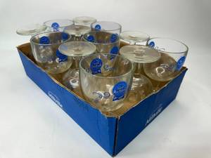 lot 51 image: Lot of 12 Pabst Blue Ribbon Thumbprint Goblet Glass