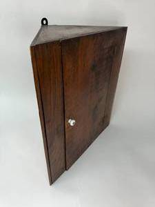 lot 58 image: Primitive Antique Corner Cupboard Cabinet