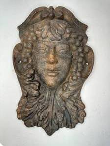lot 91 image: Heavy Cast Iron Face