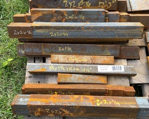 lot 31 image: Misc Steel Angle