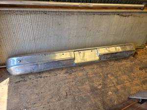 lot 9 image: Bumper Off Square Body Chevy, Year Unknown - See Pics