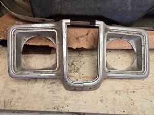 lot 19 image: Square Body Chevy Head Light Bezels