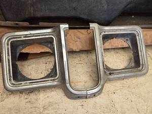 lot 22 image: Square Body Chevy Head Light Bezels