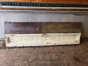 lot 28 image: Tailgate for Square Body Chevy, Year Unknown - See Pics
