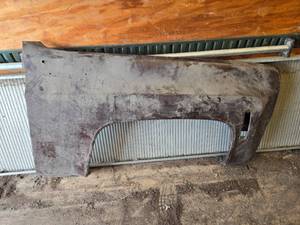 lot 30 image: Front Passenger Side Quarter Panel for Square Body Chevy, Year Unknown - See Pics