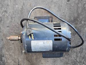 lot 56 image: Sears Craftsman 1 116 HP Motor with Cord - Works