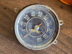 lot 91 image: 40s Era Chevrolet Speedometer