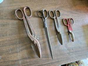 lot 141 image: Old Snips and Scissors