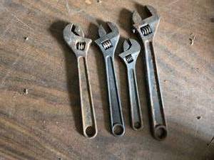 lot 148 image: Lot of 4 Adjustable Wrenches