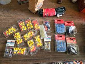 lot 173 image: Large Variety of Electrical Connectors