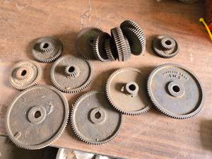 lot 209 image: Variety of Different Sized Gears