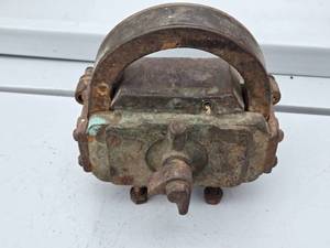 lot 228 image: Webster Tri-Polar Oscillator Magneto Type M34 - Untested