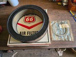 lot 239 image: Philips 66 Air Filter