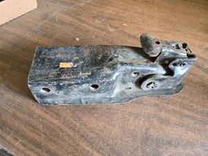 lot 245 image: Trailer Hitch for 2 Ball
