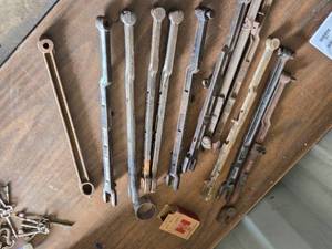 lot 269 image: Tractor Parts - Some are Cast Aluminum