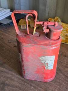 lot 285 image: Approx. 1 Gallon Metal Can Apparently Held Xylene at one Time
