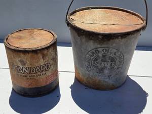 lot 292 image: Standard Oil Grease Pail and Can