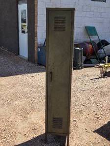 lot 297 image: Single Standing Locker
