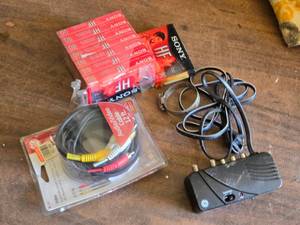 lot 323 image: Cassette Tapes and Audio Video Cables