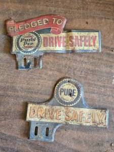 lot 326 image: Pure Oil Advertising Plate Toppers
