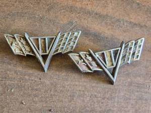 lot 327 image: Fender Emblems