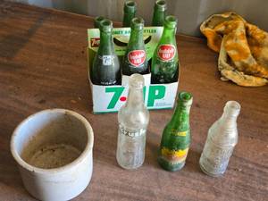 lot 337 image: Various Old Soda Bottles Including 1 Braino from Brainerd Bottling