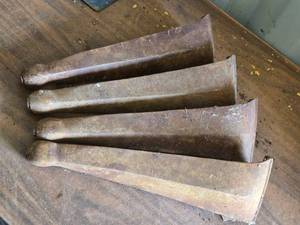 lot 358 image: Steel Legs