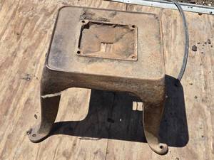 lot 373 image: Iron Base - Heavy