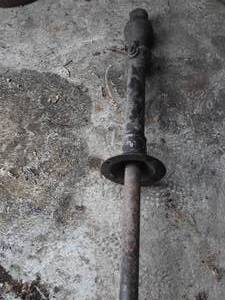 lot 452 image: Vintage Cast Iron Water Pump Barrel and Pipe