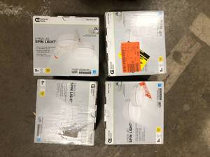 Lot of Commercial Electric Spin Light 5 in. White LED Flush Mount Ceiling Light 600 Lumens 4000K Bright White Closet Basement Utility (2 Pack) Customer Returns See Pictures