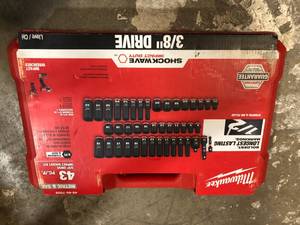 Milwaukee SHOCKWAVE 38 in. Drive SAE and Metric 6 Point Impact Socket Set (43-Piece)  Customer Returns See Pictures