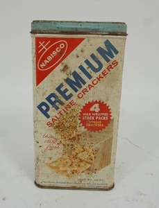 lot 24 image: Vintage 1960s Nabisco Premium Saltine Crackers Metal Tin Canister 14 oz.