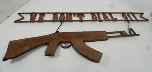 lot 35 image: Mancave Large Metal Wall Art We Dont Dial 911 Hanging Sign Rifle Shotgun