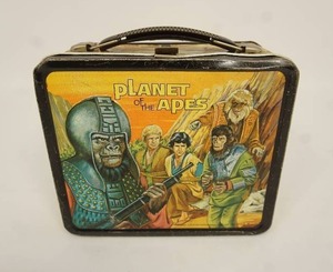 lot 47 image: RARE Vintage 1974 PLANET OF THE APES Metal Lunchbox By Aladdin Industries...