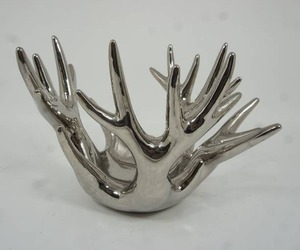 lot 63 image: Home Accents...Arthur Court-Style Antler Bowl Centerpiece