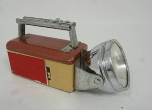 lot 66 image: Vintage Ray-O-Vac Hunters Flashlight Lantern