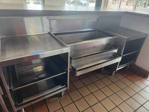 lot 79 image: NSF Behind-Bar BeverageLiquor Station