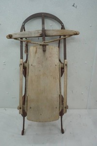 lot 2 image: Vintage Snow Sled