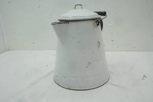 lot 22 image: White Enamel 3 Gallon Coffee Pot with Lid
