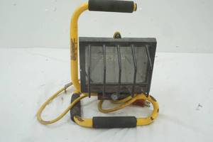 lot 50 image: Designers Edge Work Light