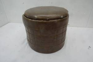 lot 78 image: Vintage Foot Stool 12 Tall