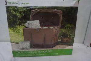 lot 106 image: New Medium Cushion Storage Box (box is damaged)