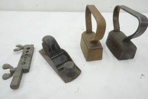 lot 120 image: Vintage Plane & Cast Iron tools