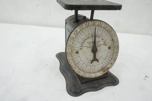 lot 119 image: Vintage National Family Scale