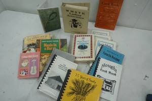 lot 134 image: Vintage cookbooks including Betty Crocker