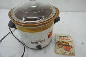 lot 146 image: Rival Crock Pot with Cover
