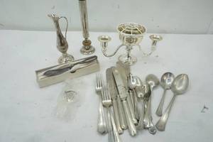 lot 148 image: Vintage Alaska Wear and other Silver Pieces