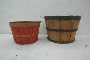 lot 168 image: 2 Apple Bushel Baskets