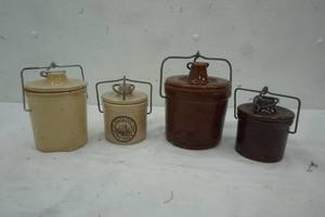 lot 190 image: Crock lot, 7&4
