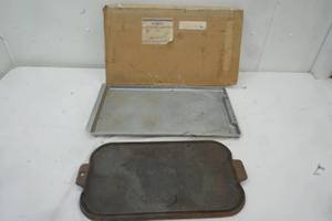 lot 221 image: Cast Iron Plates